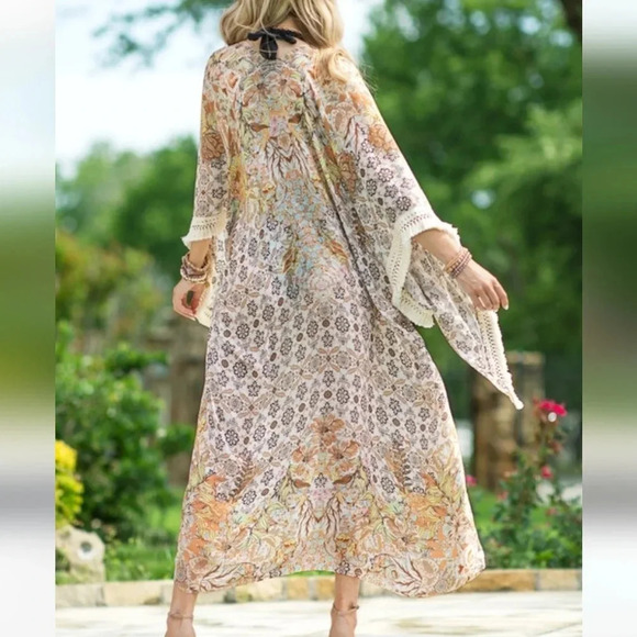 New! Boho Floral Crochet Fringe Trim Duster Kimono - Picture 2 of 8